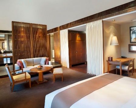 Suite living area at The St. Regis Lhasa Resort