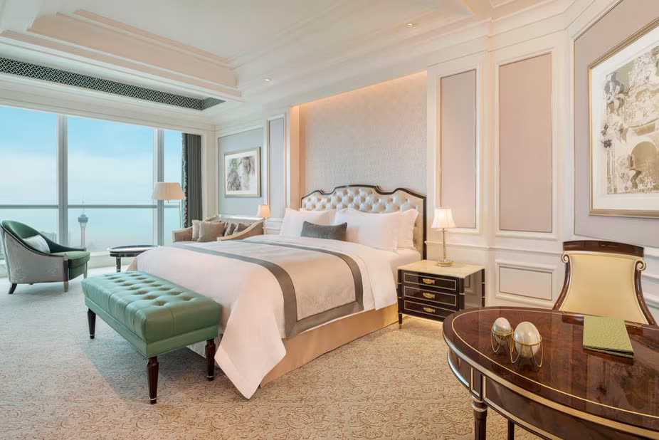 Deluxe room at The St. Regis Zhuhai