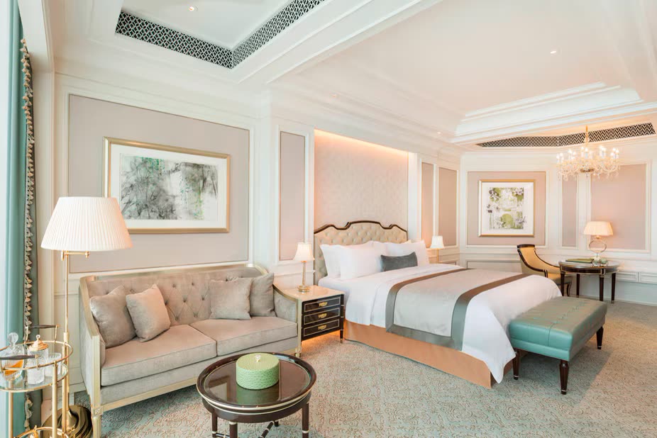 King Deluxe room at The St. Regis Zhuhai