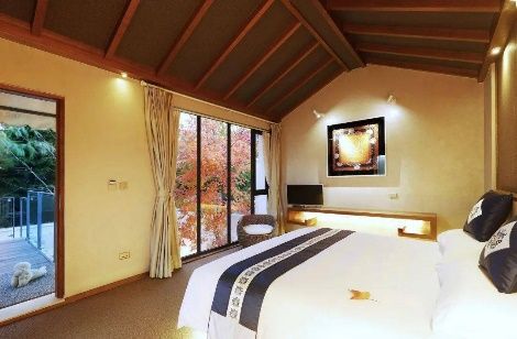Guest room with garden view at The One Resort Dali