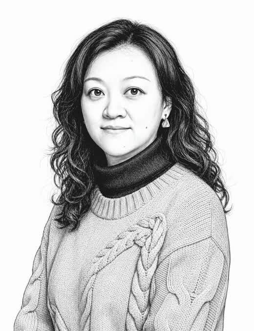 Selene Liu, Travel Manager